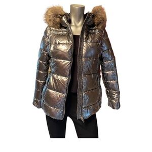Bellivera  metallic silver and faux(fake) fur hoodie puffer coat size Small.